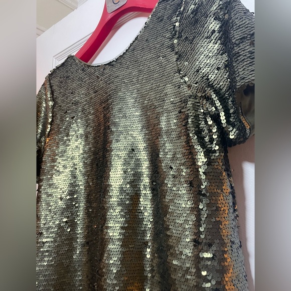 Olive 🫒 Night Sequin T-shirt Mini Dress - Size 6 - NWT - Picture 4 of 7